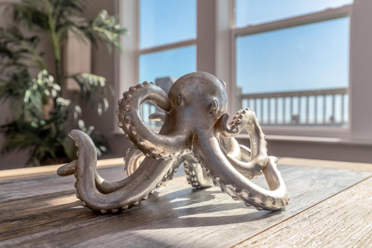 Island Time IV - Pet Friendly! Private Heated Gulf Facing Pool - Covered Porches And Sundecks - This Amazing Home Has It All! Home Dauphin Island Eksteriør billede