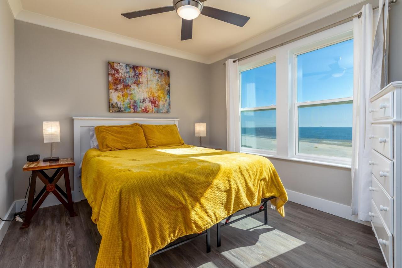 Island Time IV - Pet Friendly! Private Heated Gulf Facing Pool - Covered Porches And Sundecks - This Amazing Home Has It All! Home Dauphin Island Eksteriør billede
